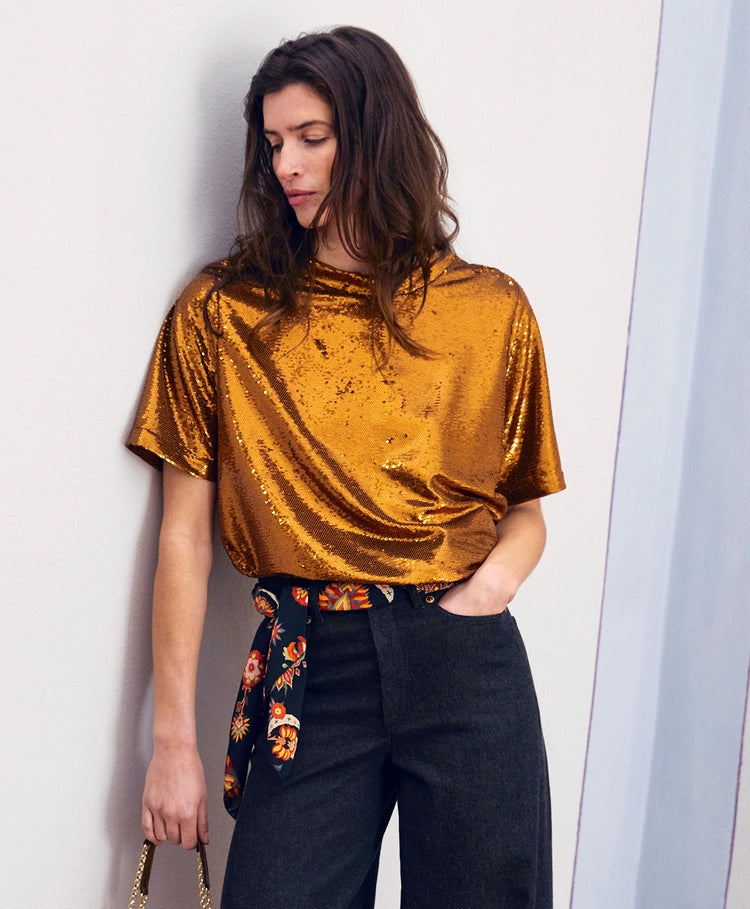 MOMONI IORA TSHIRT